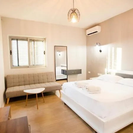 4br Penthouse & Bbq Terrace At Blloku - شقة *