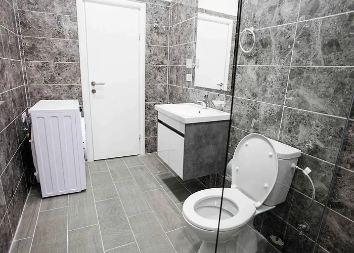 4br Penthouse & Bbq Terrace At Blloku - Daire *