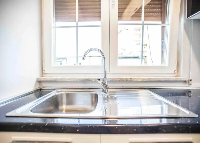 Daire 4br Penthouse & Bbq Terrace At Blloku - *