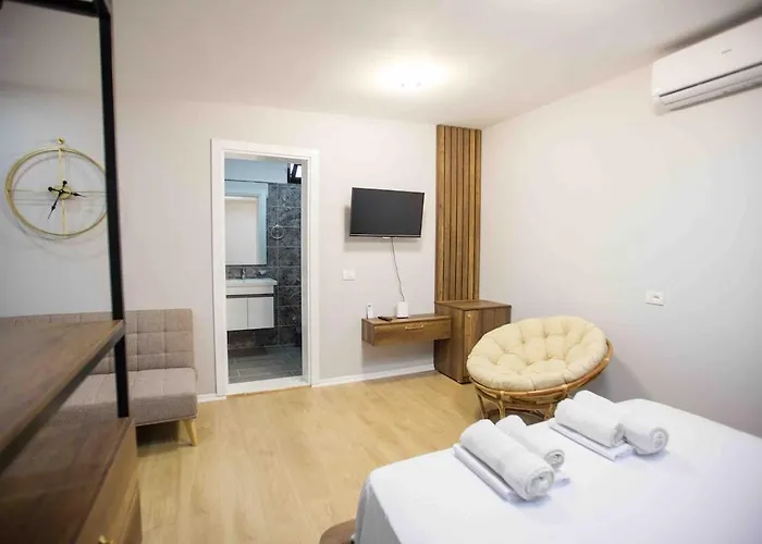 4br Penthouse & Bbq Terrace At Blloku - *