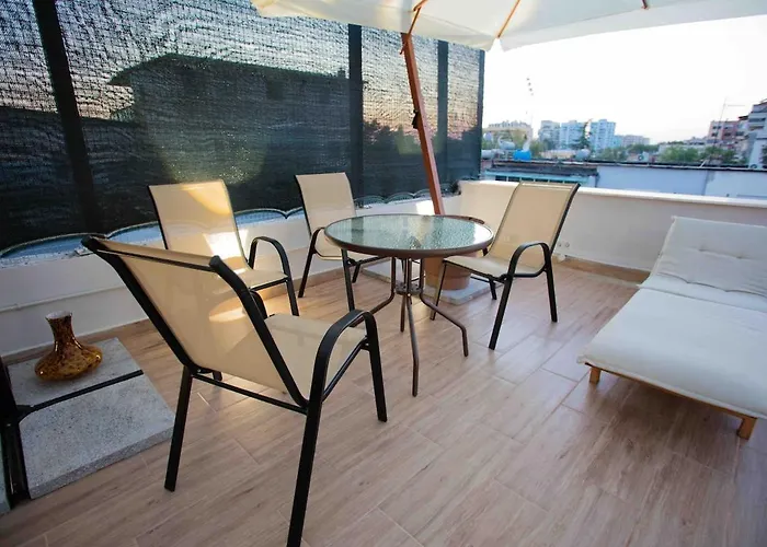 4br Penthouse & Bbq Terrace At Blloku - Daire