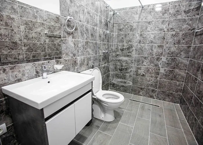 4br Penthouse & Bbq Terrace At Blloku - Daire *