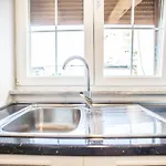 4br Penthouse & Bbq Terrace At Blloku - Apartment Tirana