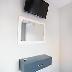 Apartment 4br Penthouse & Bbq Terrace At Blloku -