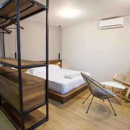4br Penthouse & Bbq Terrace At Blloku - * Tiran