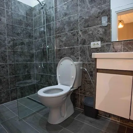 4br Penthouse & Bbq Terrace At Blloku - Daire