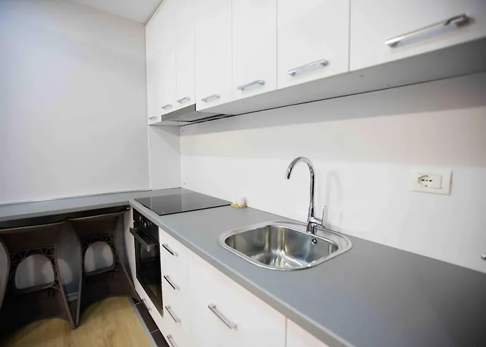 Apartmán 4br Penthouse & Bbq Terrace At Blloku - Tirana