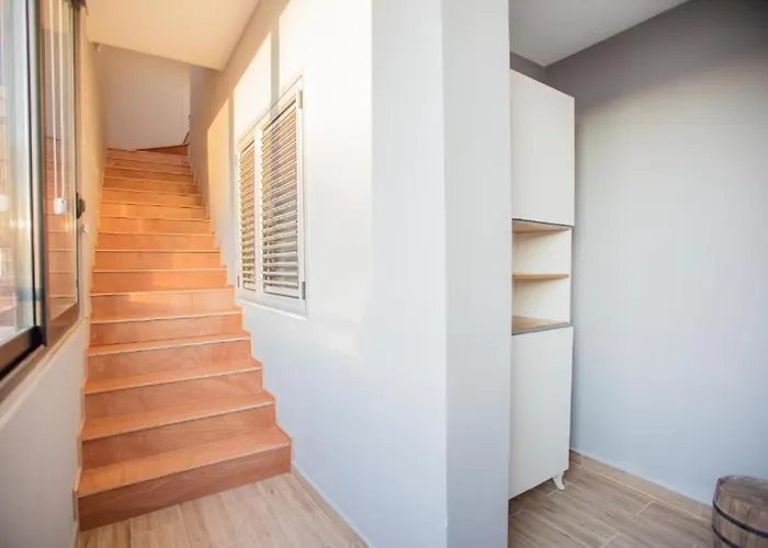 4br Penthouse & Bbq Terrace At Blloku - Tirana