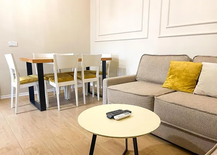 4br Penthouse & Bbq Terrace At Blloku - Apartmán Tirana