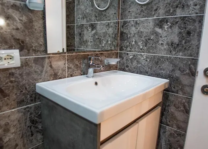 4br Penthouse & Bbq Terrace At Blloku - Apartmán Tirana